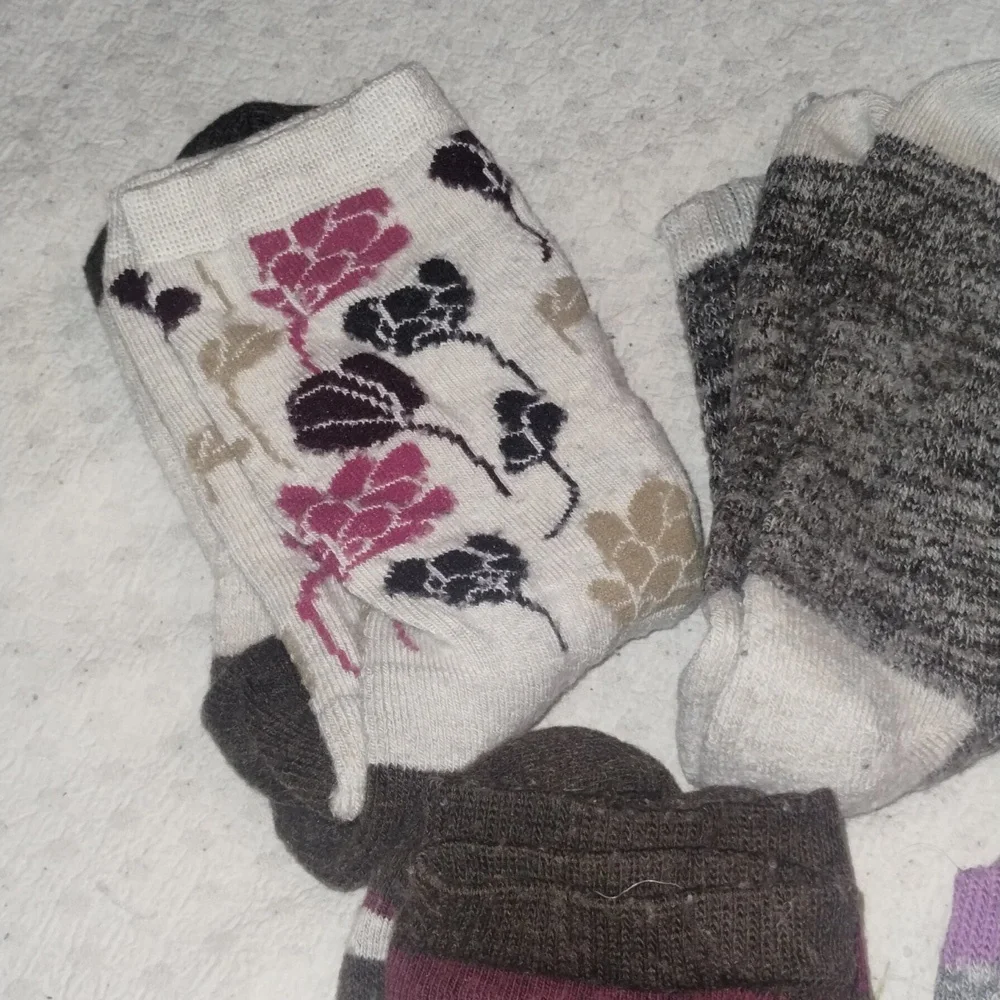 Lot of 11 patterned boot socks
